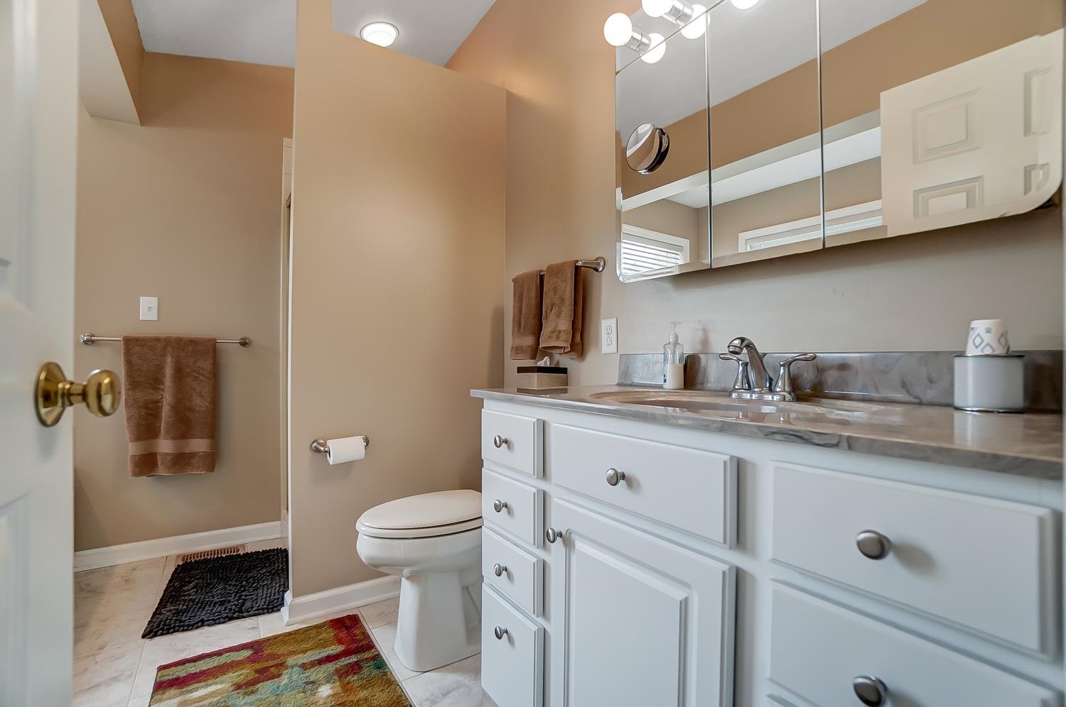 6302 Hathaway Road Fort Wayne, IN 46818 - Photo 12 of 36