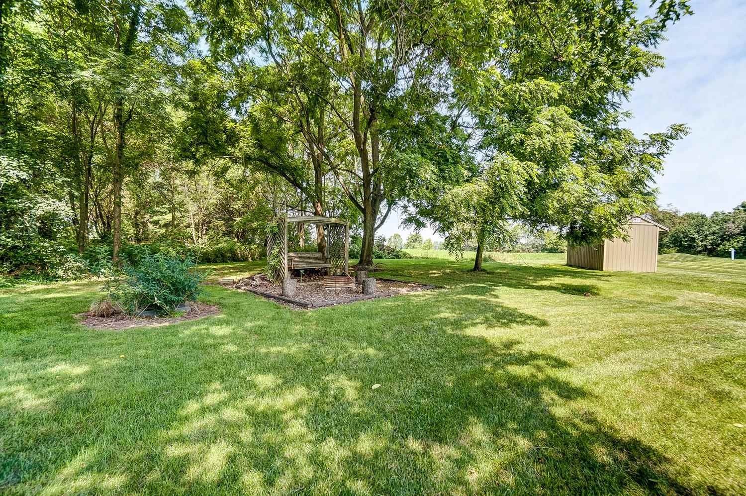 6302 Hathaway Road Fort Wayne, IN 46818 - Photo 24 of 36