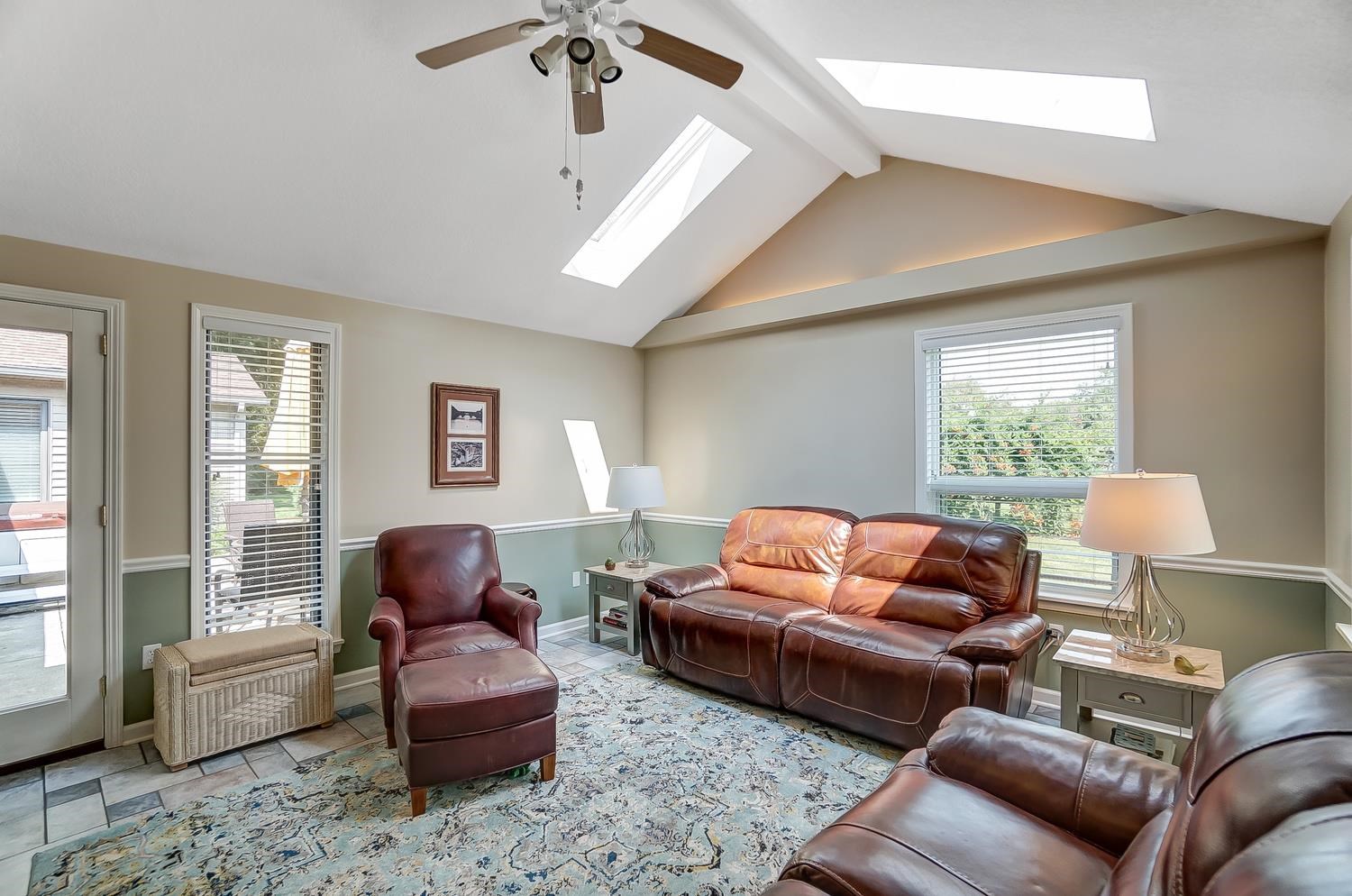 6302 Hathaway Road Fort Wayne, IN 46818 - Photo 9 of 36