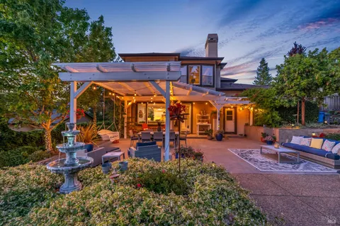 $1,799,000 | 3646 Rutherford Way, Santa Rosa, CA 95404
