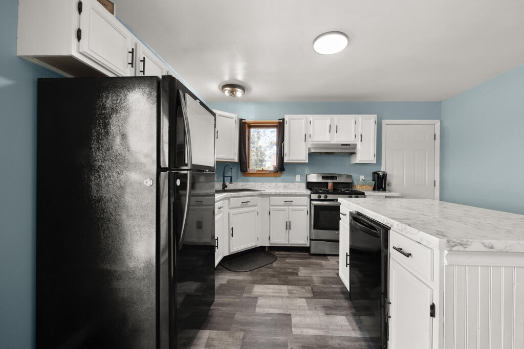 223 Puddledock Road Charleston, ME 04422 - Photo 12 of 45 IMG_5675