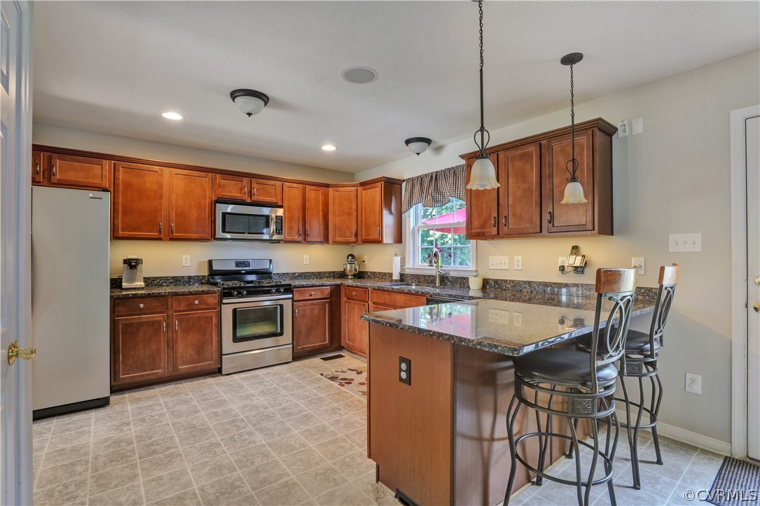5019 Parrish Branch Road Midlothian, VA 23112 - Photo 10 of 29 Gallery Image 10