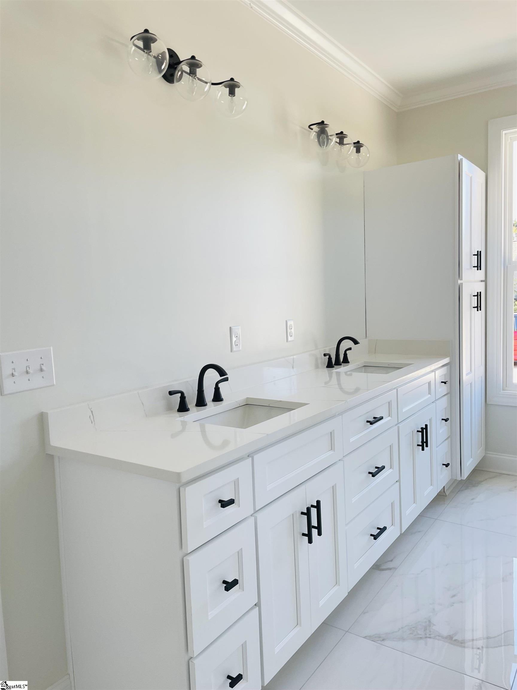 101 Hudson Way Greer, SC 29650 - Photo 3 of 9 Gallery Image 3