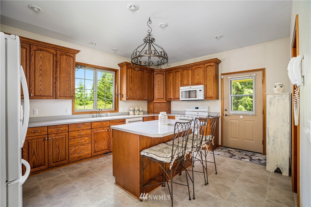 270 Joe Rocky Road Raymond, WA 98577 - Photo 12 of 40 Gallery Image 12