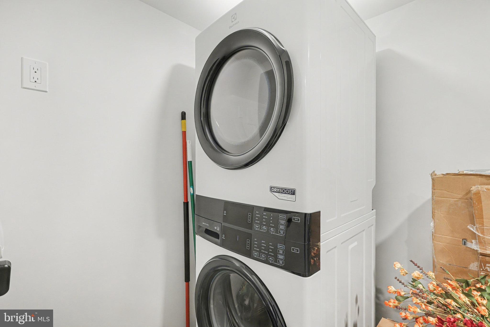 1000 Country Club Road, Unit A13 York, PA 17403 - Photo 18 of 23 a bathroom with a sink and a mirror