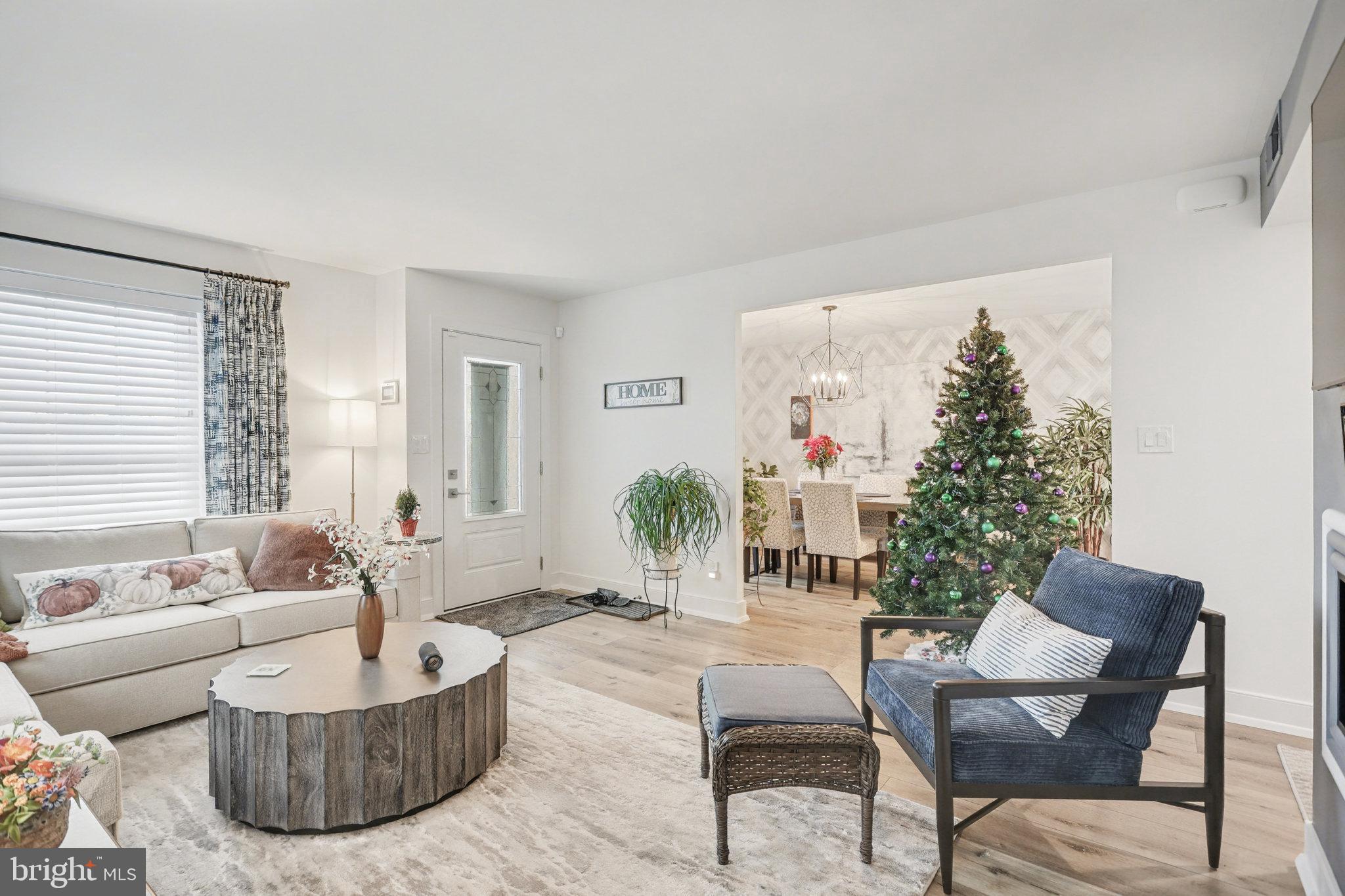 1000 Country Club Road, Unit A13 York, PA 17403 - Photo 5 of 23 a living room with furniture and a large window