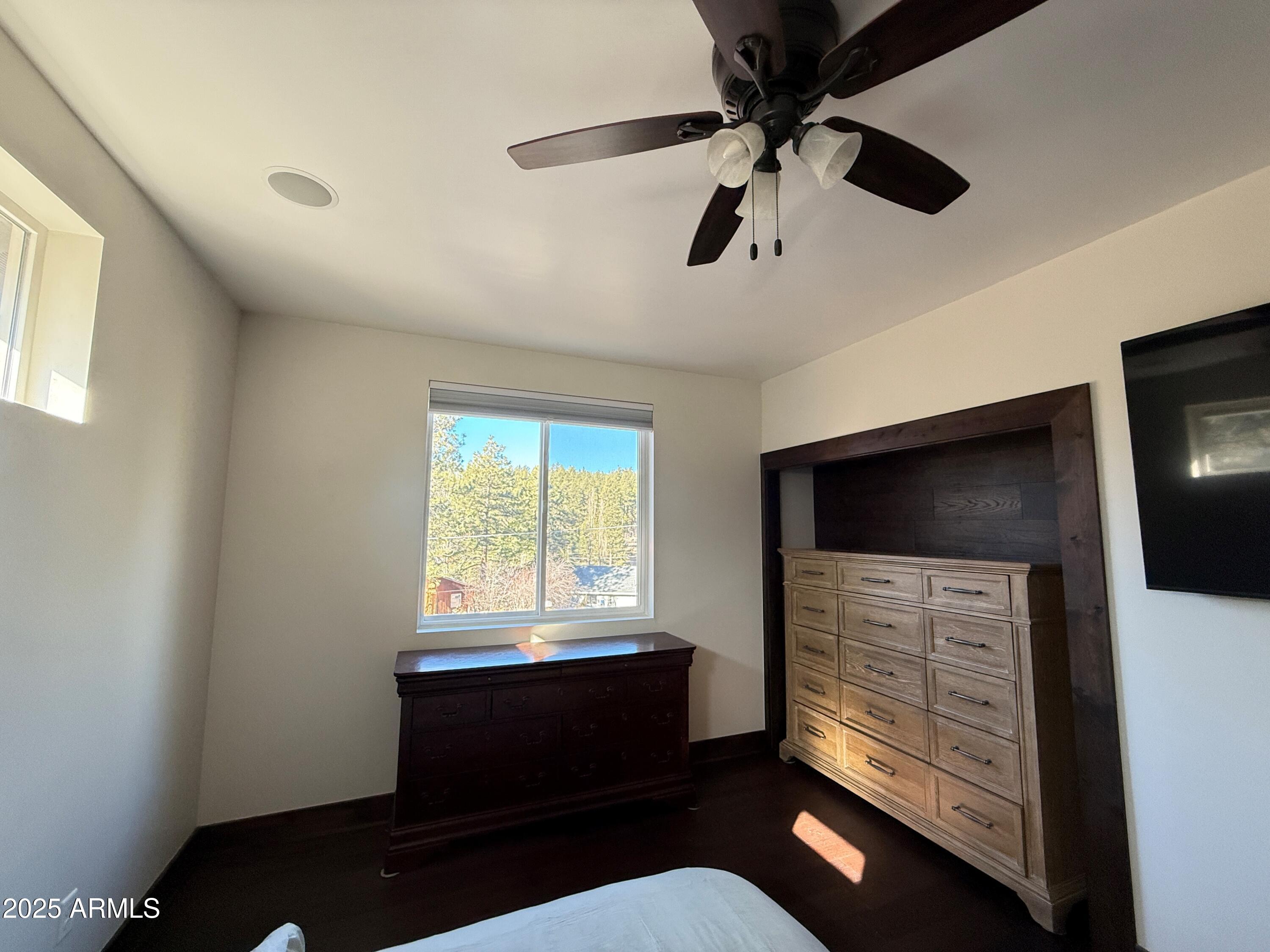 3053 Shiprock Ovi Flagstaff, AZ 86005 - Photo 7 of 11 Bedroom 1