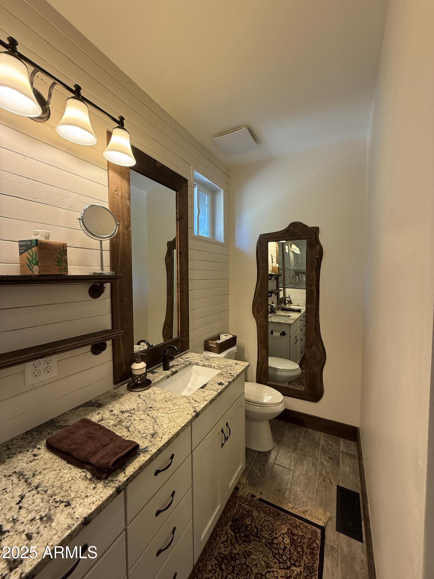 3053 Shiprock Ovi Flagstaff, AZ 86005 - Photo 8 of 11 Bathroom 3