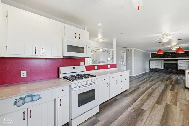 $405,000 | 1925 North County Road 200 East, Danville, IN 46122