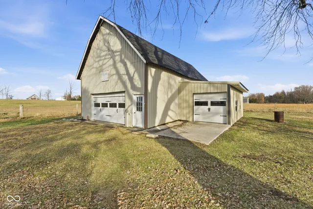 $405,000 | 1925 North County Road 200 East, Danville, IN 46122