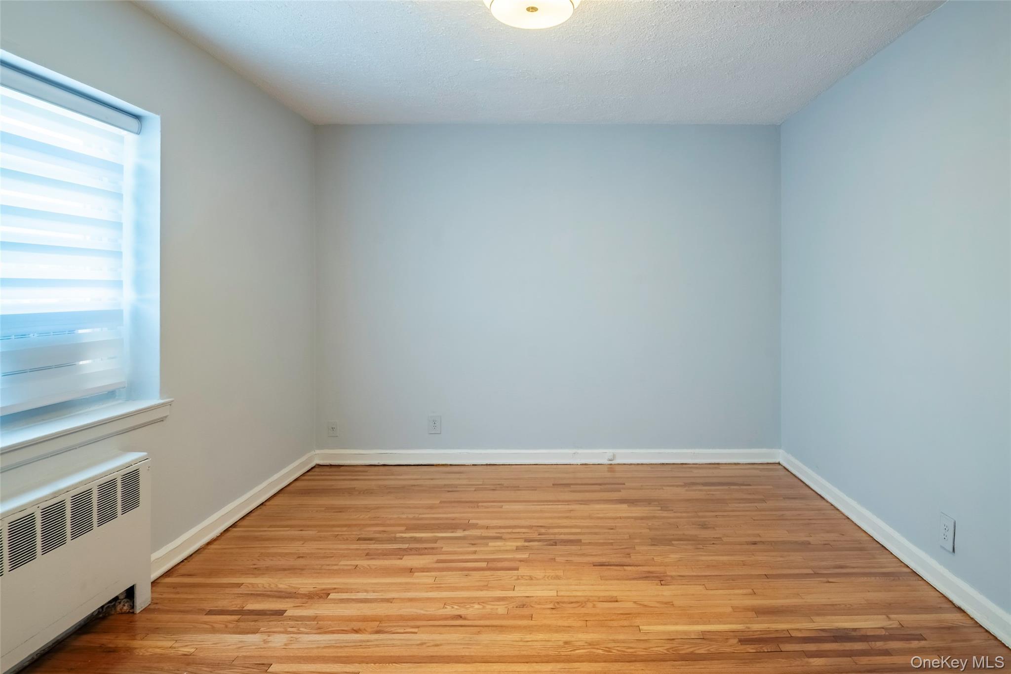 221 Middle Neck Road, Unit G5 Great Neck, NY 11021 - Photo 22 of 32 Gallery Image 22