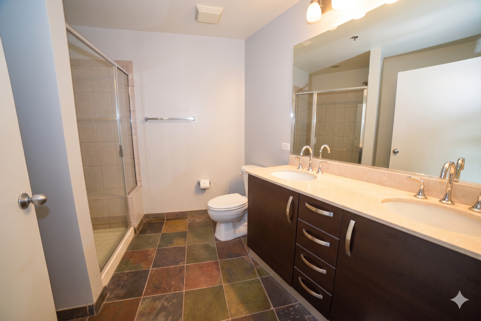 225 South Sangamon Street, Unit 701 Chicago, IL 60607 - Photo 8 of 15