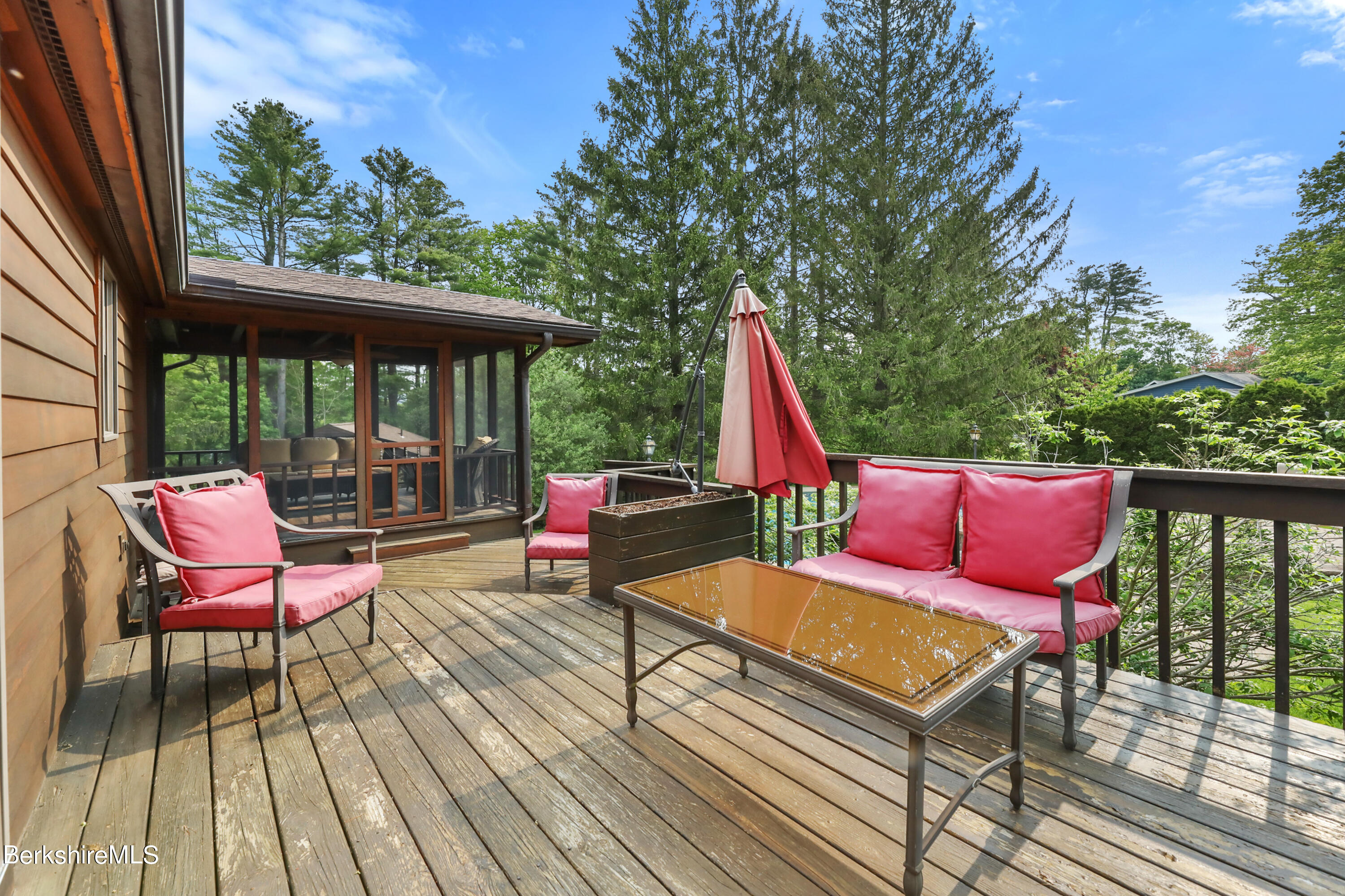 27 Victory Road Pittsfield, MA 01201 - Photo 29 of 39 Deck