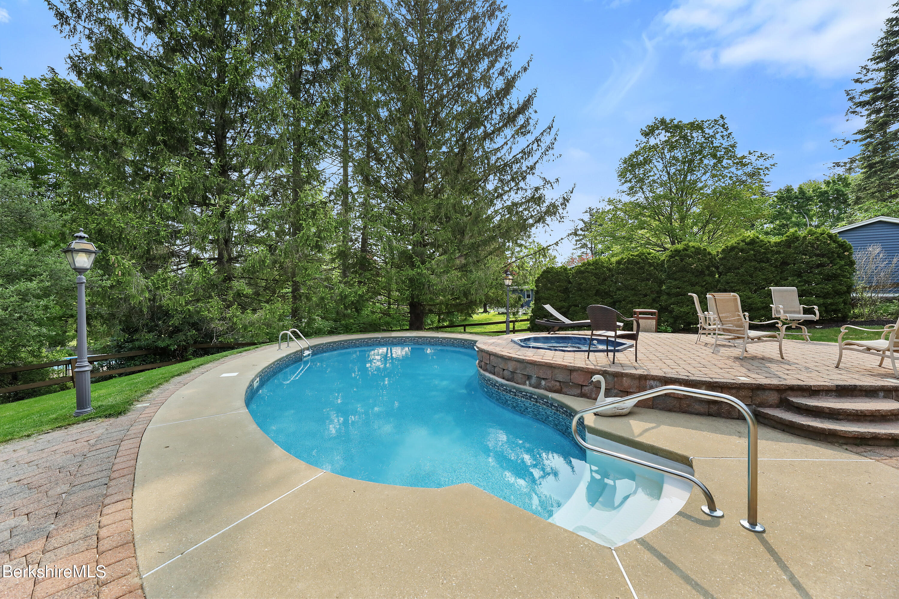 27 Victory Road Pittsfield, MA 01201 - Photo 36 of 39 Pool
