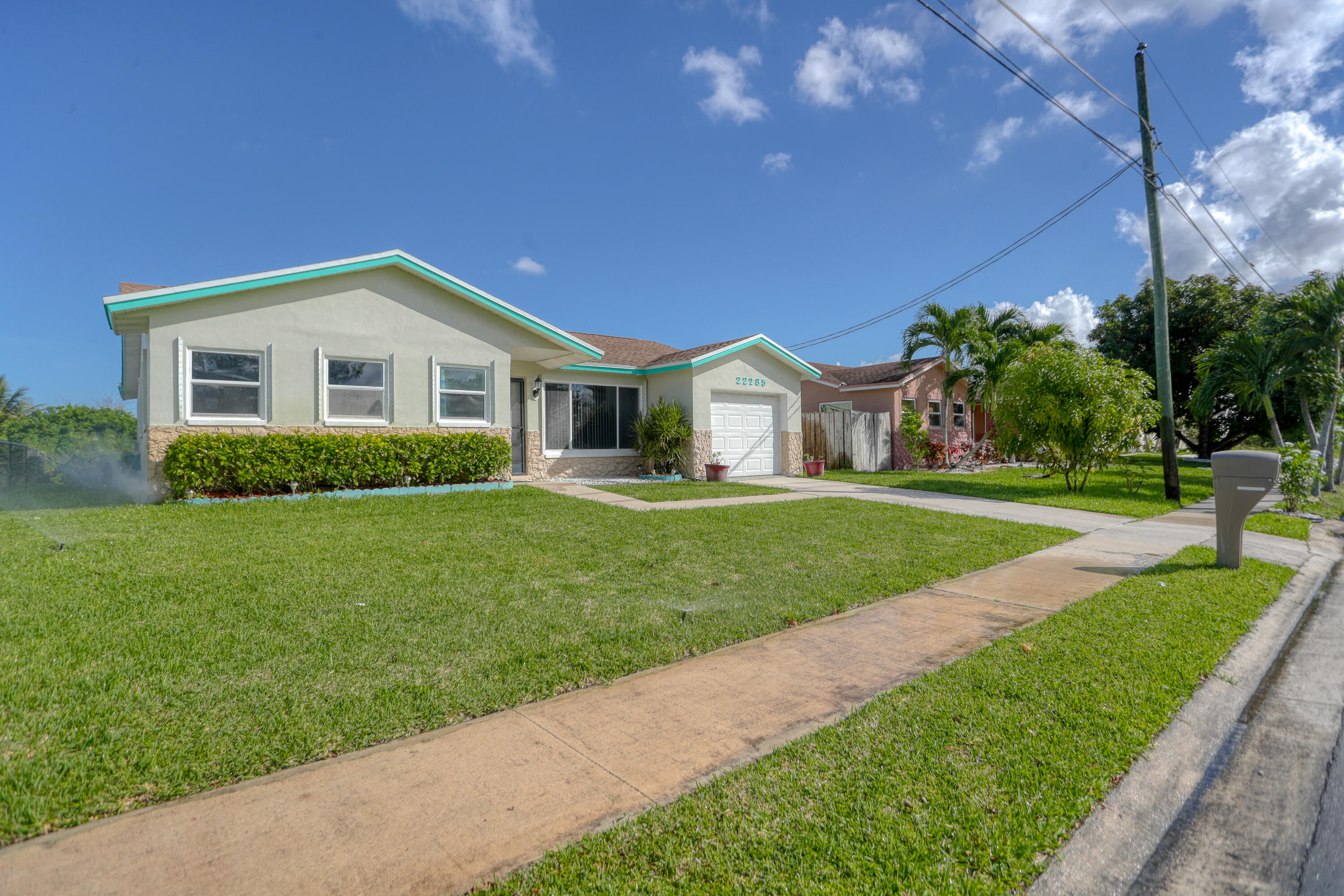 22285 Southwest 57th Avenue Boca Raton, FL 33428 - Photo 3 of 33 B27I4466