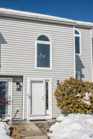 $277,000 | 3 Avon Dale Road, Unit 3, Cromwell, CT 06416