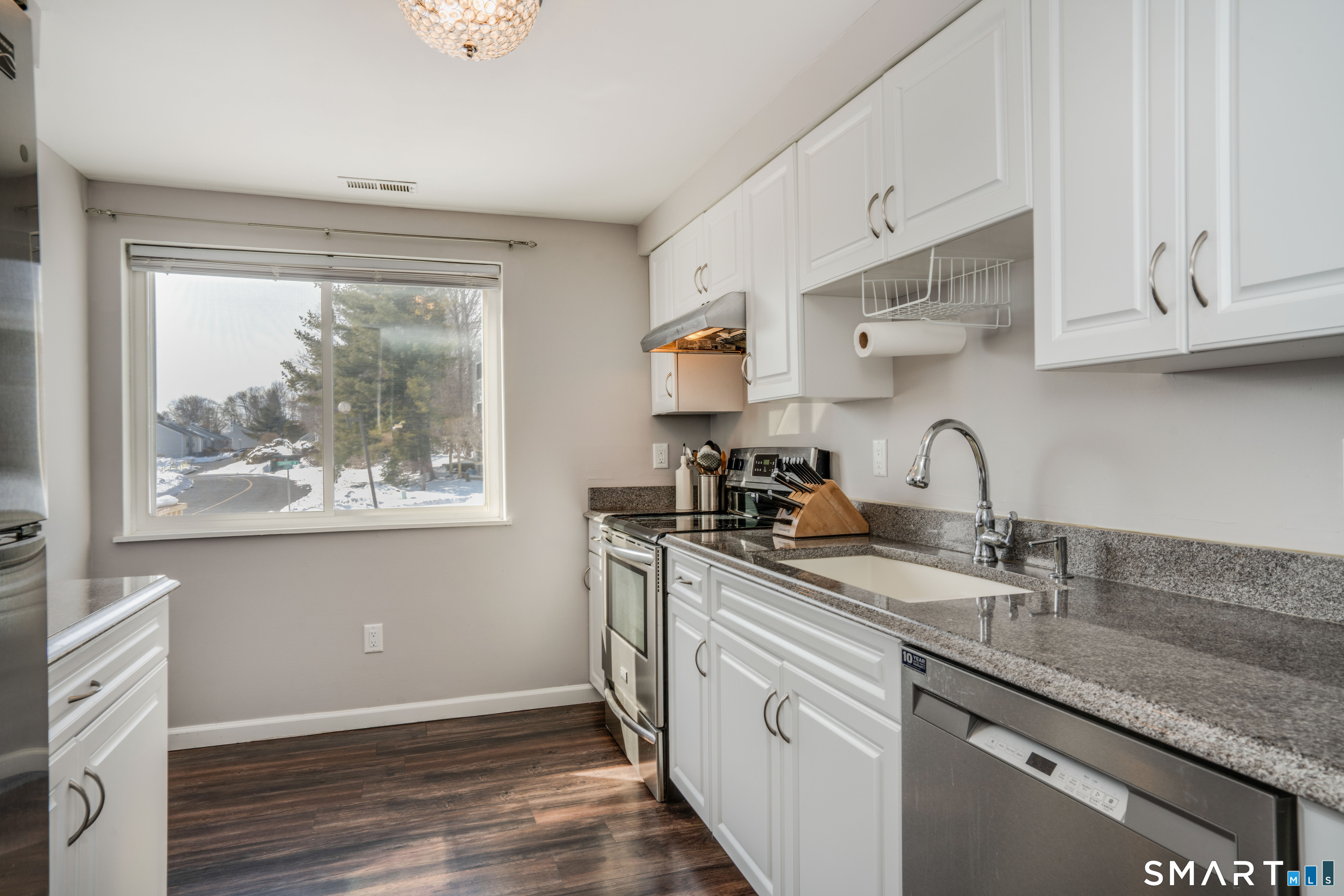 3 Avon Dale Road, Unit 3 Cromwell, CT 06416 - Photo 9 of 25