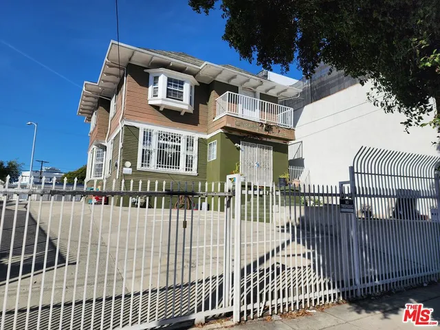 $5,300 | 830 South Hoover Street, Los Angeles, CA 90005