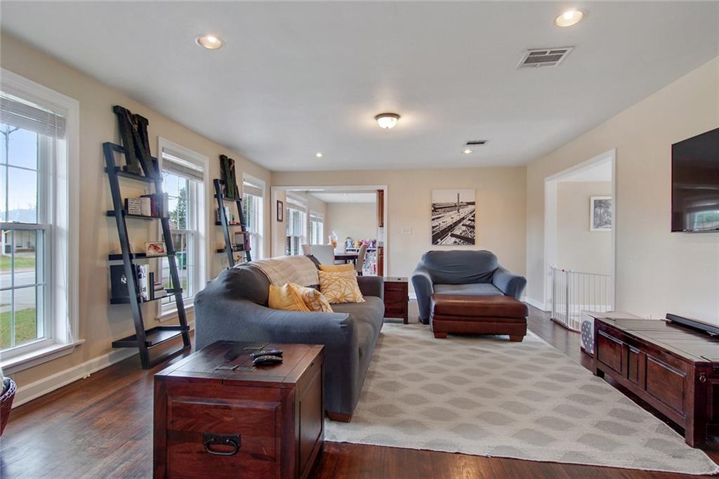 1313 Green Acres Road Metairie, LA 70003 - Photo 3 of 17 Gallery Image 3