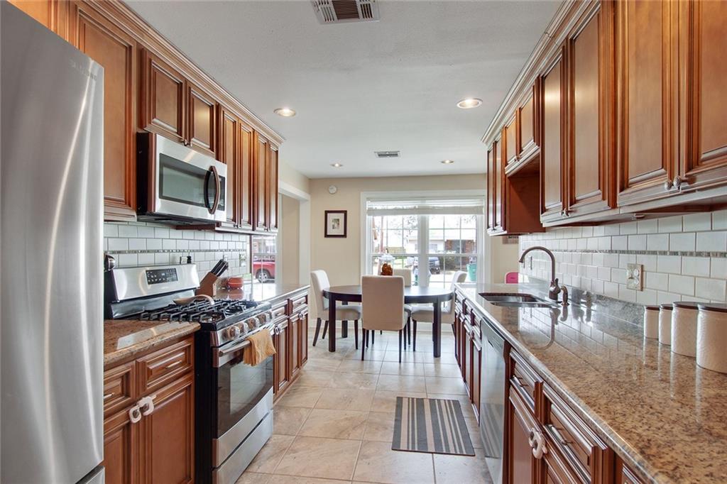 1313 Green Acres Road Metairie, LA 70003 - Photo 4 of 17 Gallery Image 4