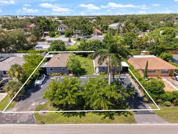 $1,100,000 | 3365 Estey Avenue, Naples, FL 34104