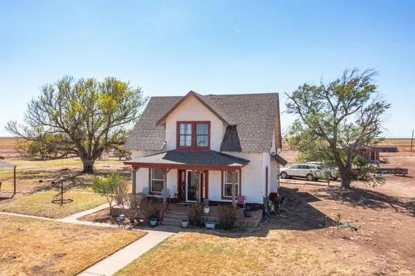 $470,000 | 44500 South Western Street, Happy, TX 79042
