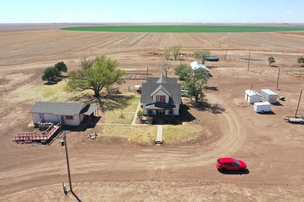 $470,000 | 44500 South Western Street, Happy, TX 79042