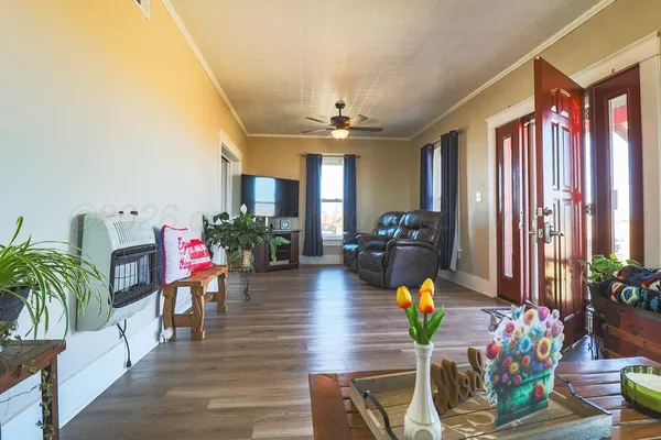 $470,000 | 44500 South Western Street, Happy, TX 79042