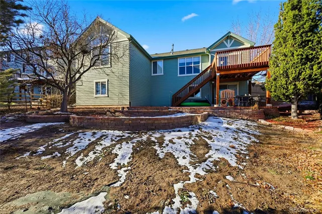 a view of a house with a park