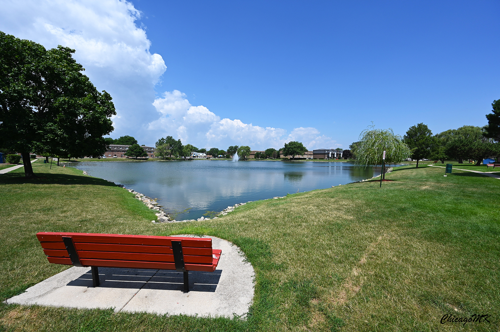 9381 Bay Colony Drive, Unit 3S Des Plaines, IL 60016 - Photo 43 of 43 a lake view with a sitting space and lake view