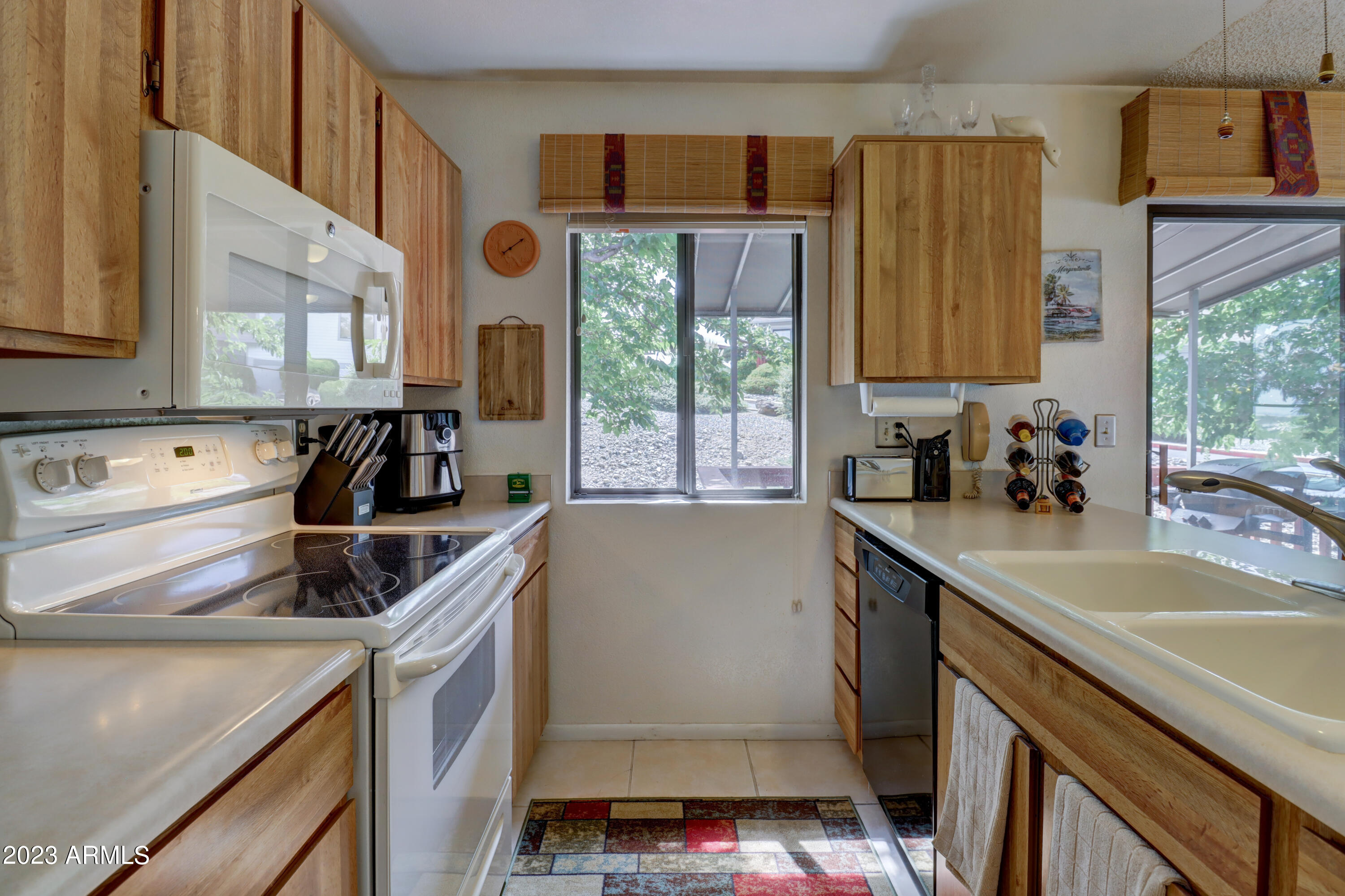 3079 Montana Terrace Road Prescott, AZ 86301 - Photo 13 of 25 Kitchen 3