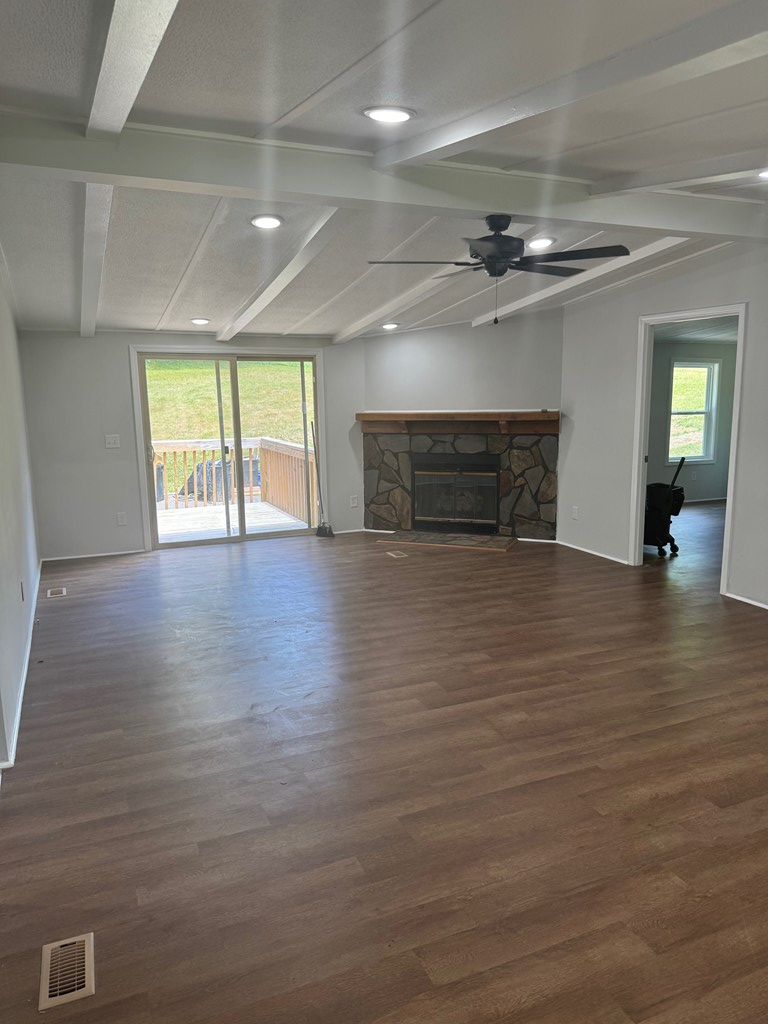 2805 Joy Ranch Road Woodlawn, VA 24381 - Photo 8 of 40 Gallery Image 8