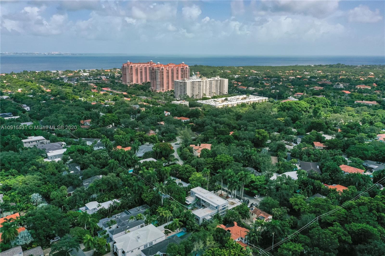 229 Ridgewood Road Coral Gables, FL 33133 - Photo 20 of 28