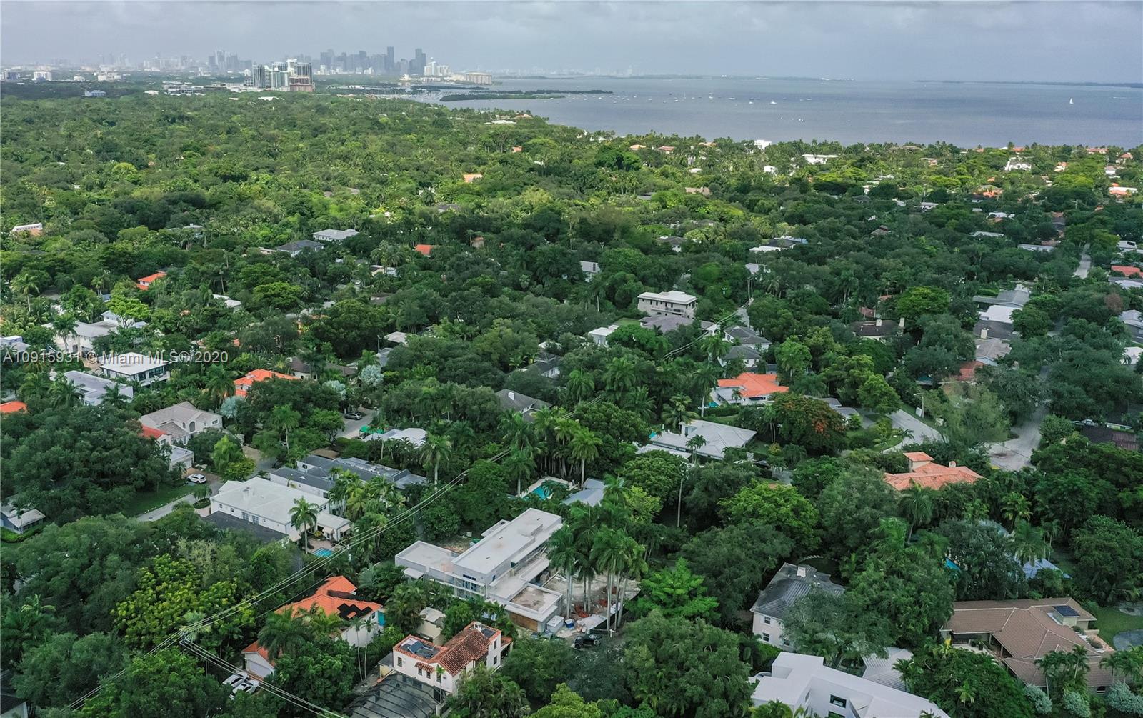 229 Ridgewood Road Coral Gables, FL 33133 - Photo 21 of 28