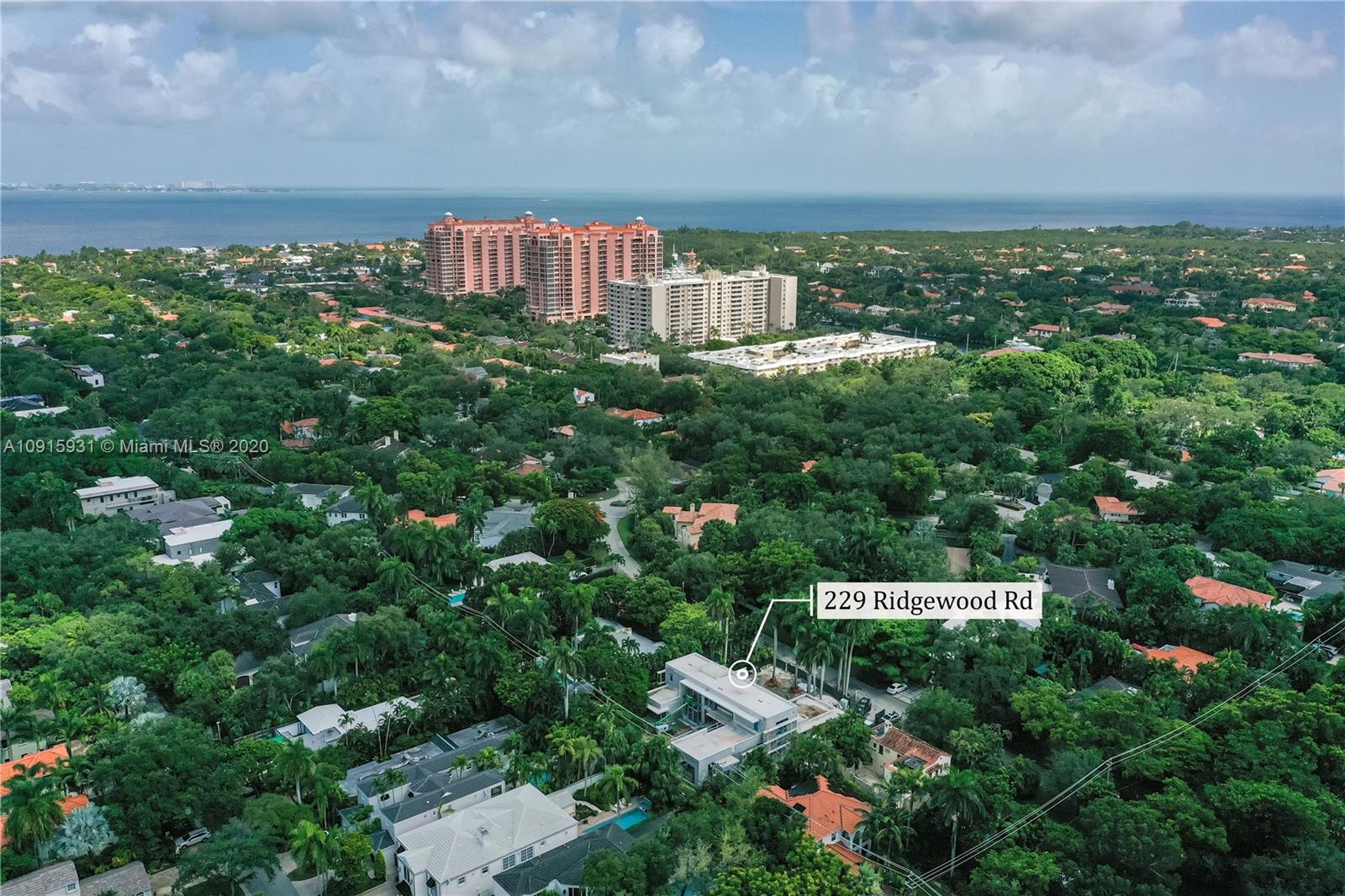 229 Ridgewood Road Coral Gables, FL 33133 - Photo 5 of 28