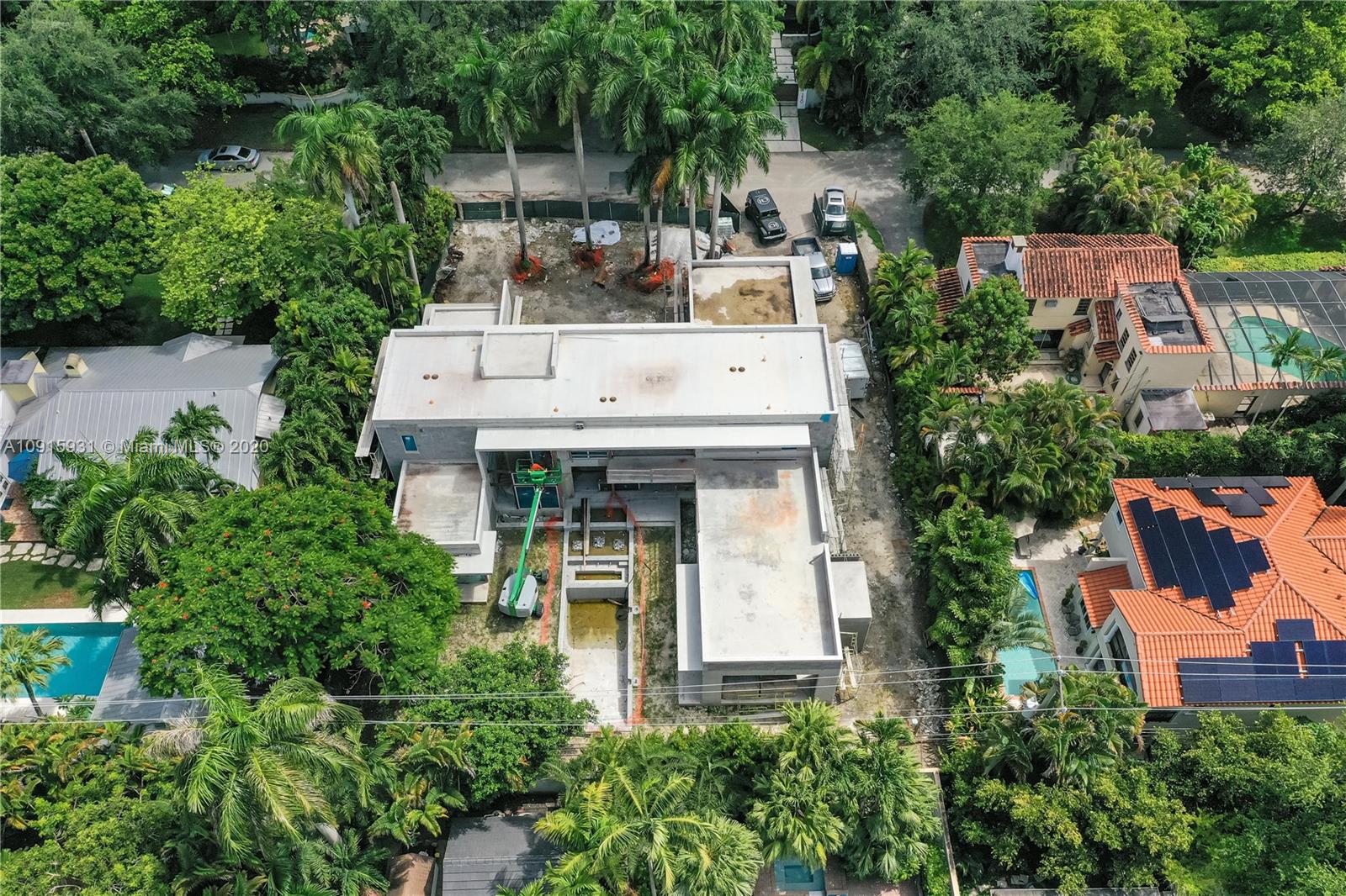 229 Ridgewood Road Coral Gables, FL 33133 - Photo 7 of 28