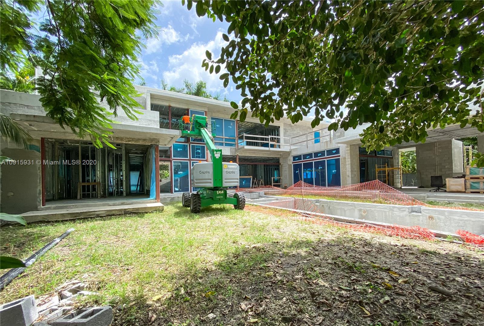 229 Ridgewood Road Coral Gables, FL 33133 - Photo 10 of 28