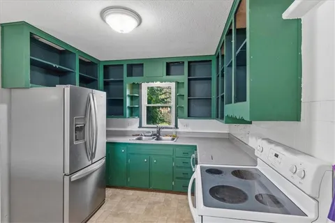 $279,000 | 11108 West 70th Terrace, Shawnee, KS 66203