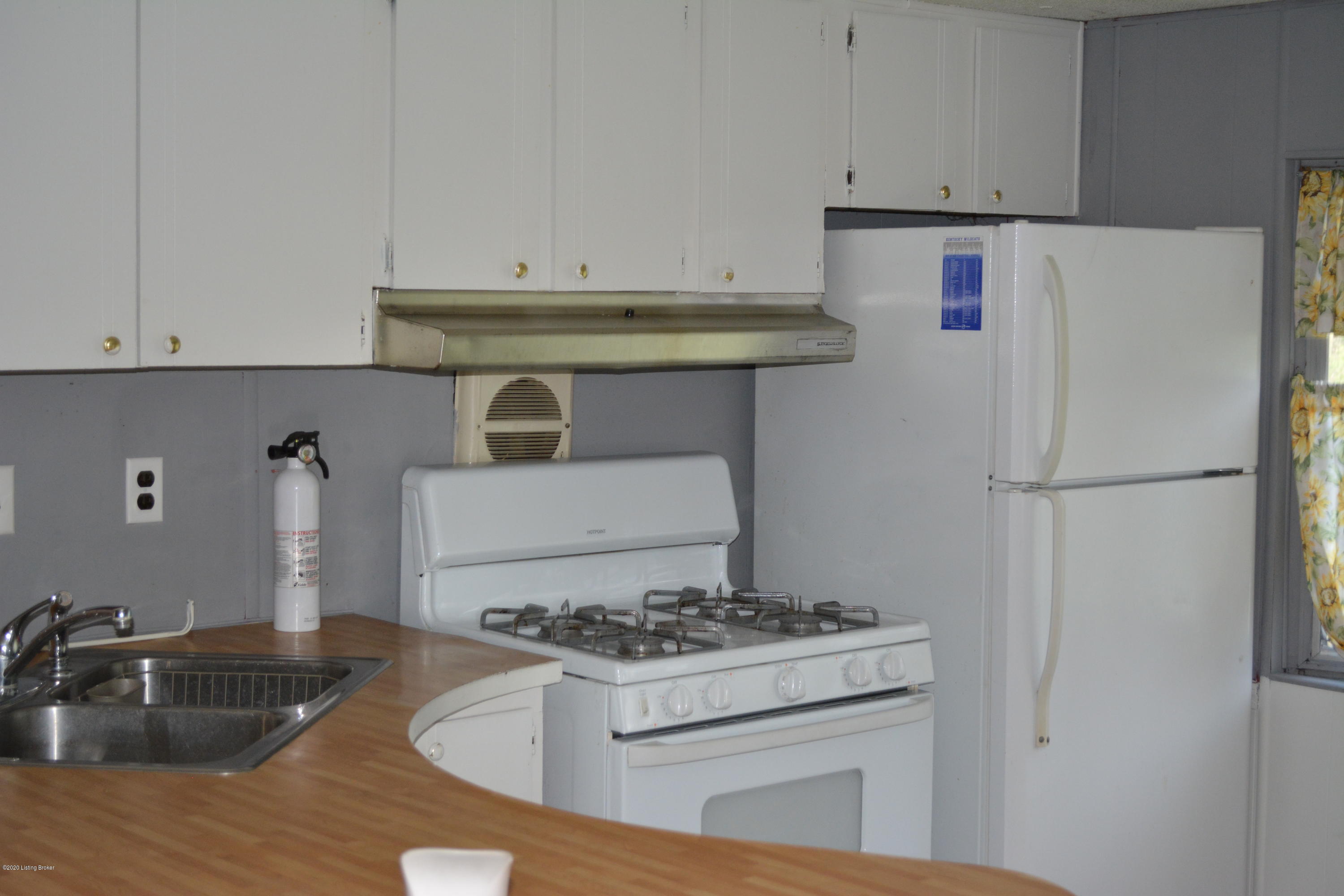 1582 Radcliff Road Smithfield, KY 40068 - Photo 6 of 40 Open Kitchen