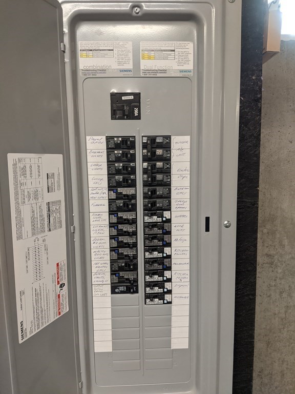 20 Paddock Circle, Unit 20 Salem, NH 03079 - Photo 22 of 29 a close view of walk in closet