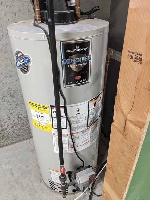 20 Paddock Circle, Unit 20 Salem, NH 03079 - Photo 23 of 29 a view of washer and dryer