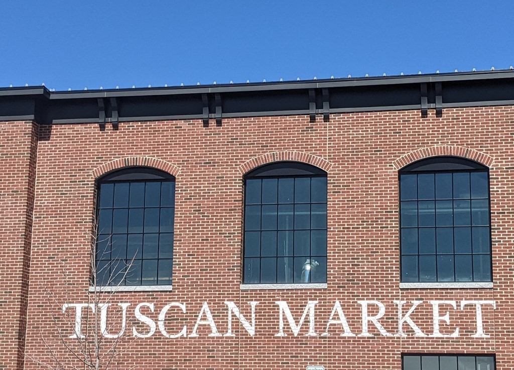 20 Paddock Circle, Unit 20 Salem, NH 03079 - Photo 28 of 29 a front view of a building