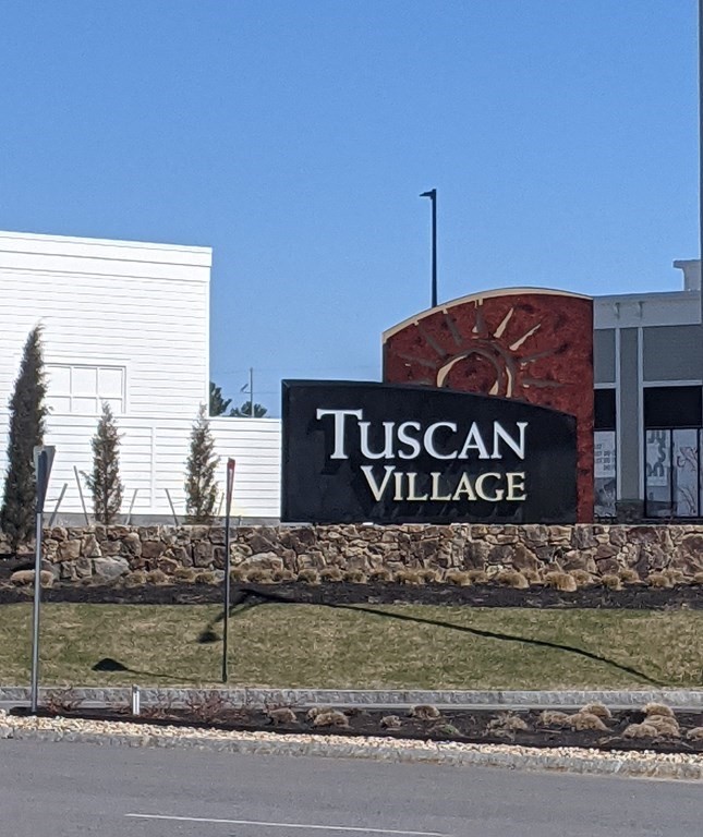 20 Paddock Circle, Unit 20 Salem, NH 03079 - Photo 29 of 29 a view of a street sign