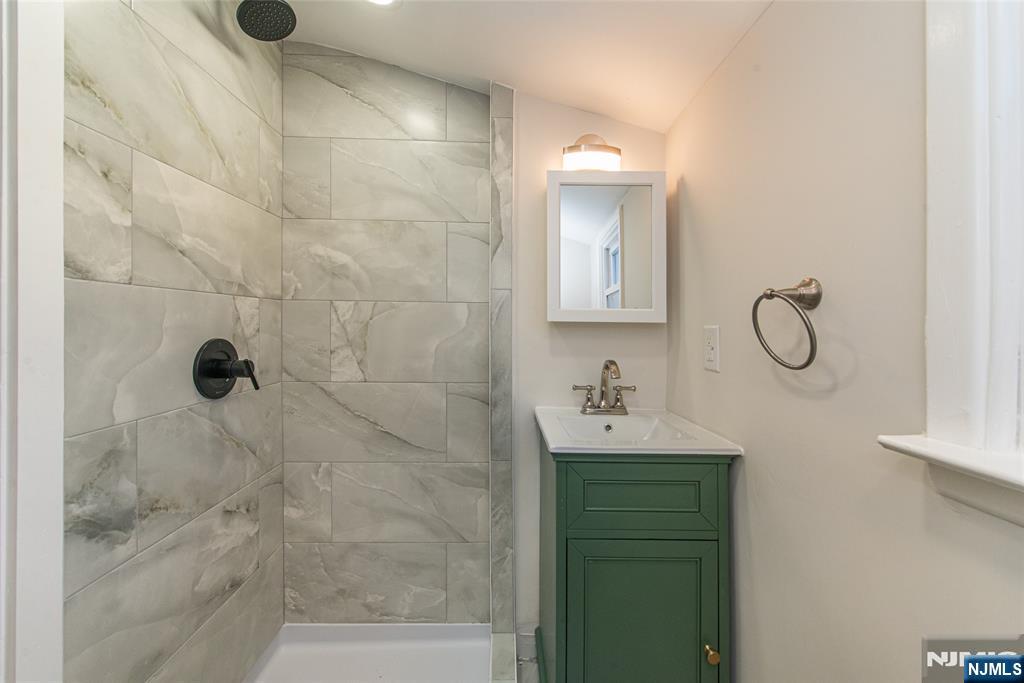 64 Harwich Road Dumont, NJ 07628 - Photo 21 of 25