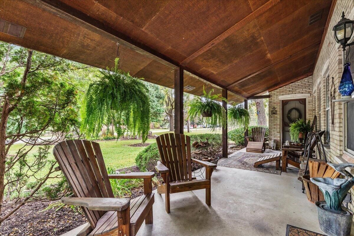 802 South Teut Road Burlington, WI 53105 - Photo 8 of 101 07-Teut Rd-7