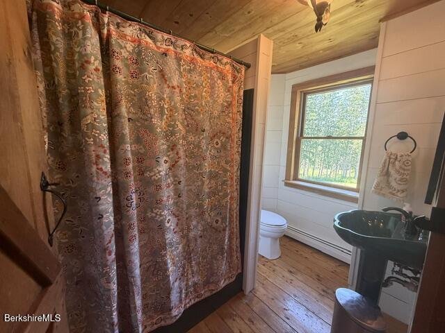 201 Weaver Dam Road Petersburg, NY 12138 - Photo 16 of 32 2nd floor full bathroom