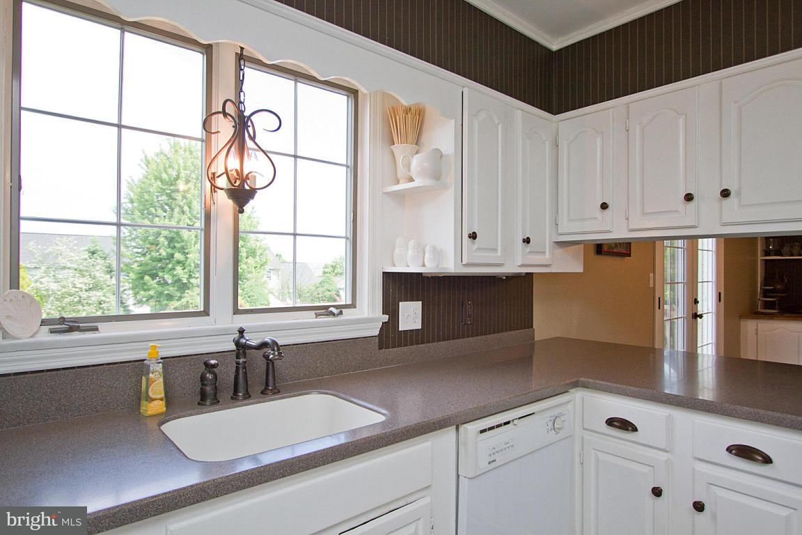 609 Laurel Lane Lancaster, PA 17601 - Photo 24 of 63