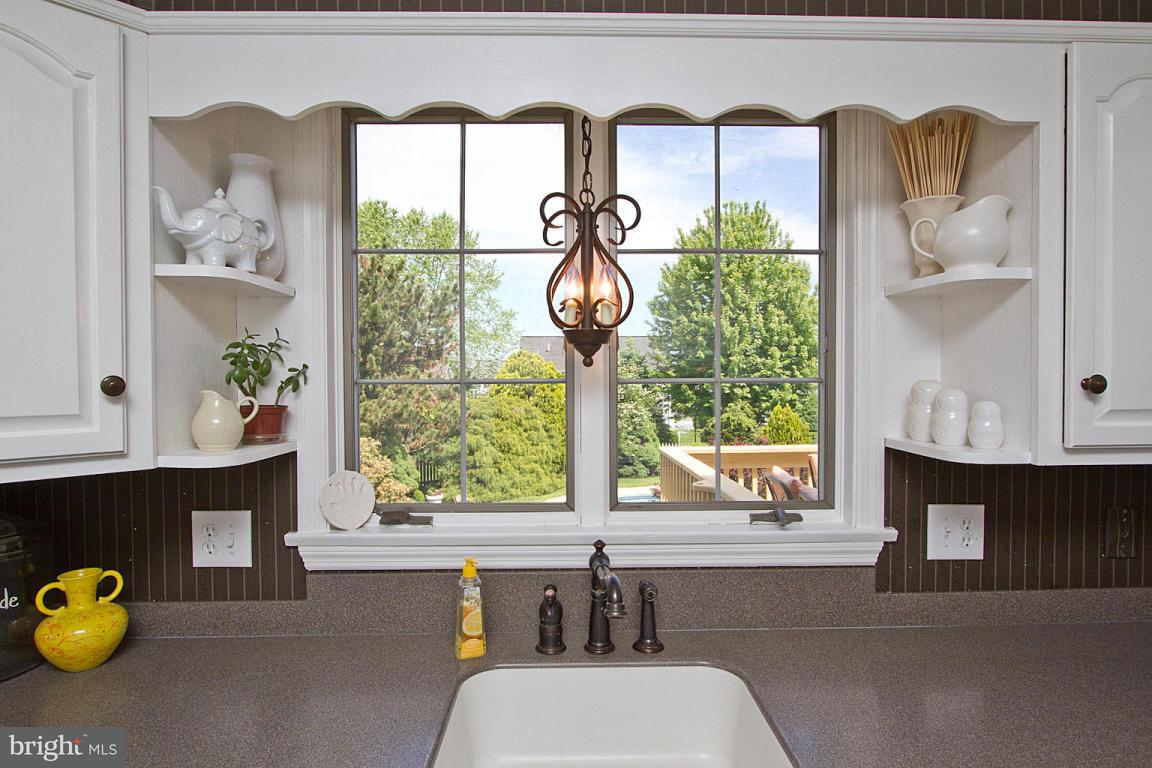 609 Laurel Lane Lancaster, PA 17601 - Photo 29 of 63