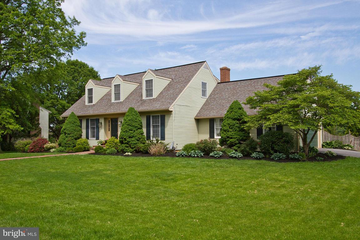 609 Laurel Lane Lancaster, PA 17601 - Photo 4 of 63
