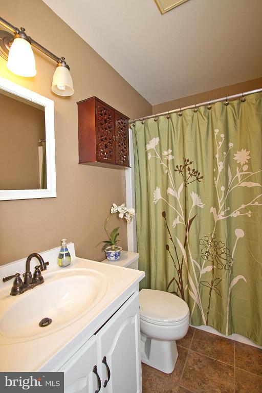609 Laurel Lane Lancaster, PA 17601 - Photo 40 of 63